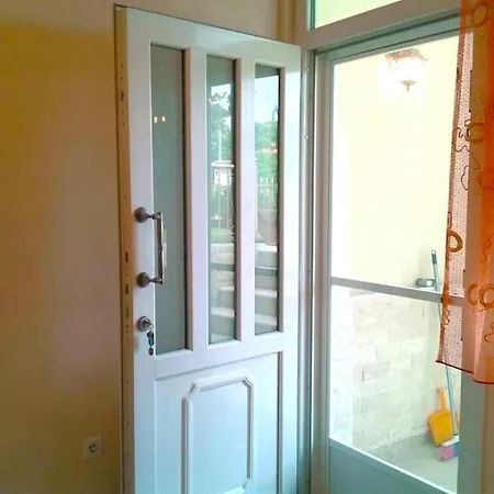 Evridiki 90m From The Beach Apartment Nikiti (Sithonia)