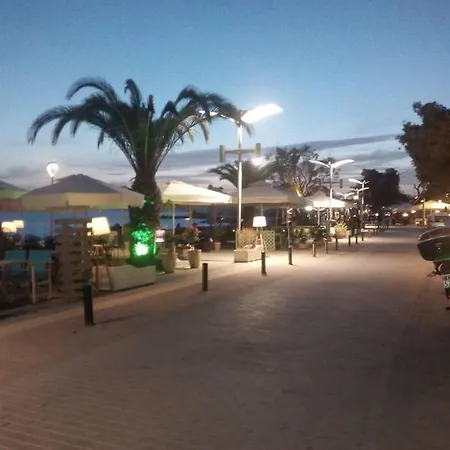 Evridiki 90m From The Beach Apartment *