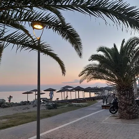 Appartamento Evridiki 90m From The Beach