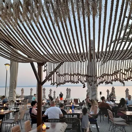 Evridiki 90m From The Beach Nikiti (Sithonia)