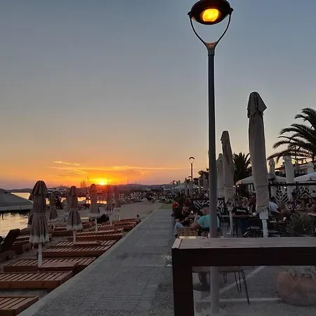 アパート Evridiki 90m From The Beach *