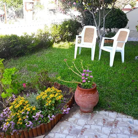 Evridiki 90m From The Beach Nikiti (Sithonia)